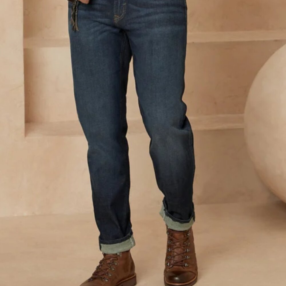 Banana Republic Tapered World Traveler Jean 35W X 32L